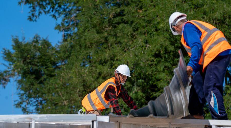 Professional gutter cleaning in Ashland, PA